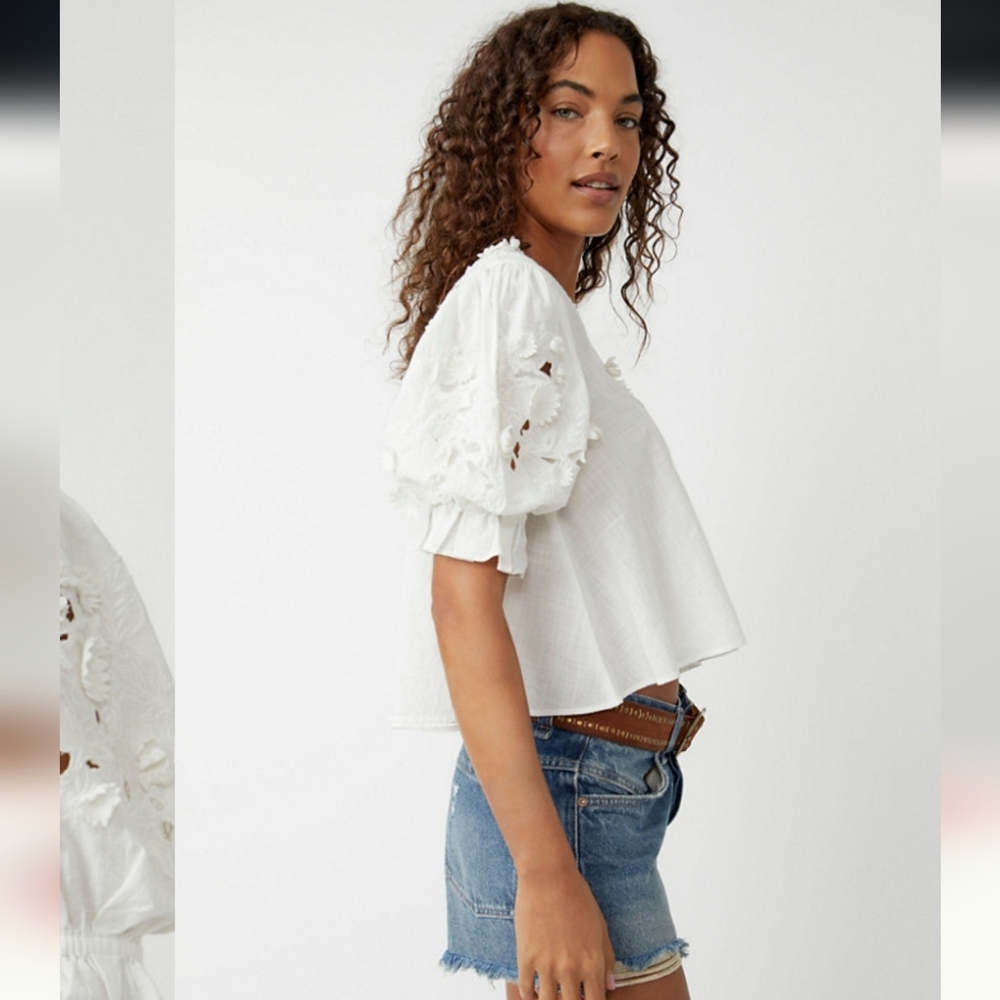 Free People White Floral Applique Women's Top - Picture 6 of 6